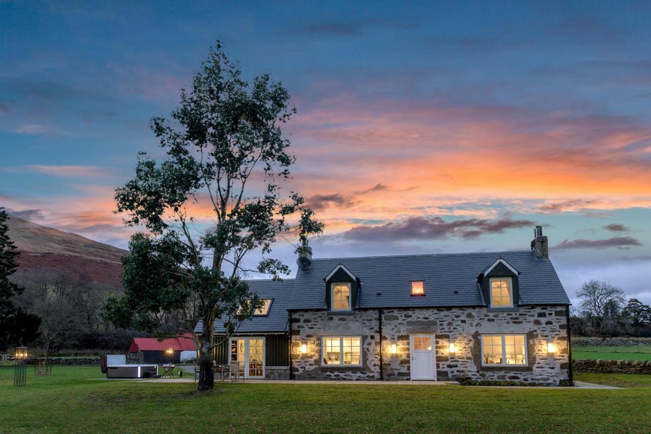 Dalveich Cottage, Hot Tub, 2 Bedroom, Lochearnhead Esterno foto